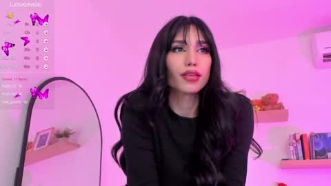 Rose Saenz online show from 12.18.24