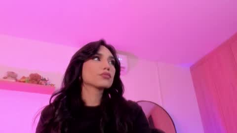 Rose Saenz online show from 11.15.25