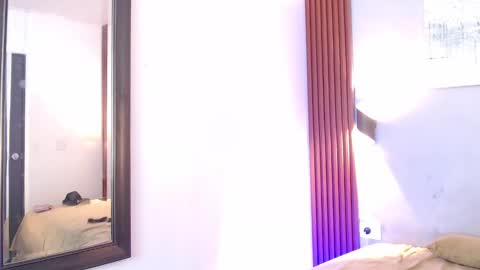 rose_crimson online show from 09.26.25