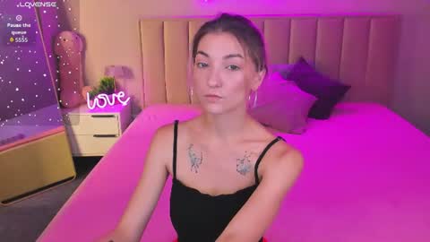 Snapshot of rose_dixon chatting on 06.29.26 Kimberlly online show from 06.29.26