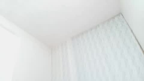 Snapshot of rose_smiley1 chatting on 02.14.25 Rose online show from 02.14.25