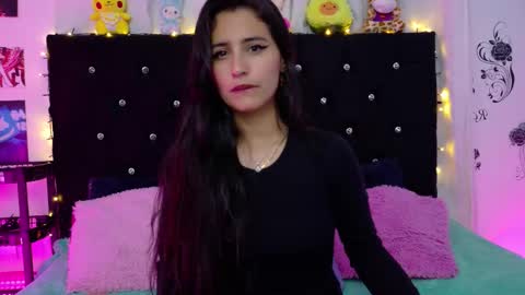 Snapshot of rose_smiley1 chatting on 09.16.25 Rose online show from 09.16.25