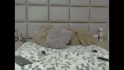Snapshot of rose_valentiine chatting on 05.22.26 rose_valentiine online show from 05.22.26