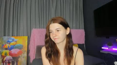 Snapshot of roseblanche2k chatting on 10.12.25 Florin online show from 10.12.25