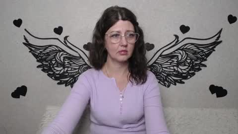Snapshot of rosehille chatting on 05.16.26 RoseHille online show from 05.16.26