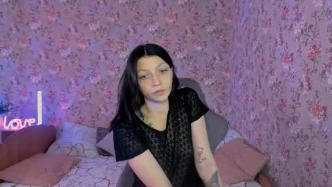 Snapshot of roselolly chatting on 12.14.25 Lola online show from 12.14.25