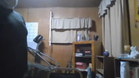 Snapshot of rosepanda chatting on 12.25.24 Lost4gain online show from 12.25.24