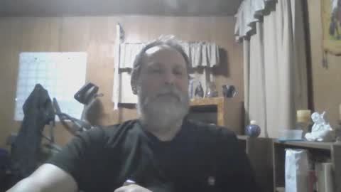 Snapshot of rosepanda chatting on 01.03.25 Lost4gain online show from 01.03.25