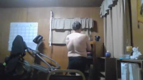 Snapshot of rosepanda chatting on 02.08.25 Lost4gain online show from 02.08.25