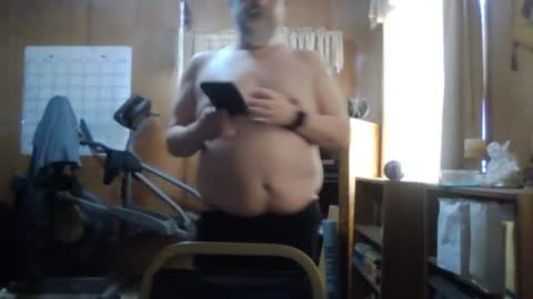 Snapshot of rosepanda chatting on 02.17.25 Lost4gain online show from 02.17.25