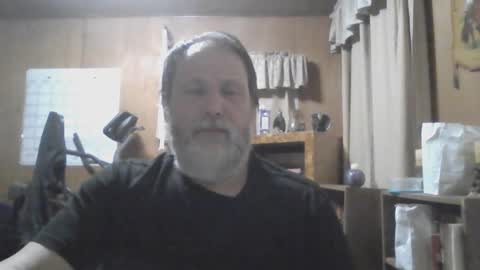 Snapshot of rosepanda chatting on 03.01.25 Lost4gain online show from 03.01.25