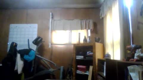 Snapshot of rosepanda chatting on 10.19.25 Lost4gain online show from 10.19.25