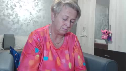 Lovepinklilly online show from 02.20.25