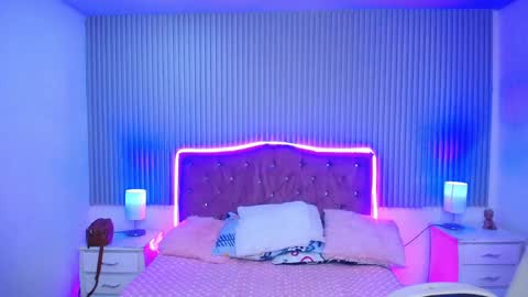 roses_liittle_ online show from 03.26.26