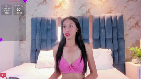 Snapshot of rosetemple chatting on 12.04.24 Rose online show from 12.04.24