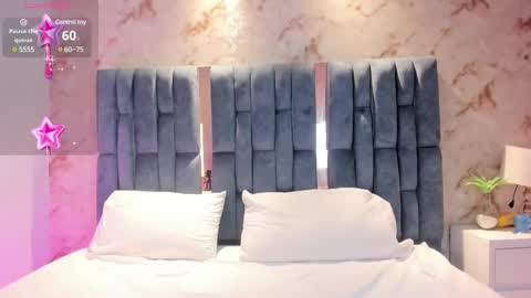 Snapshot of rosetemple chatting on 02.20.25 Rose online show from 02.20.25