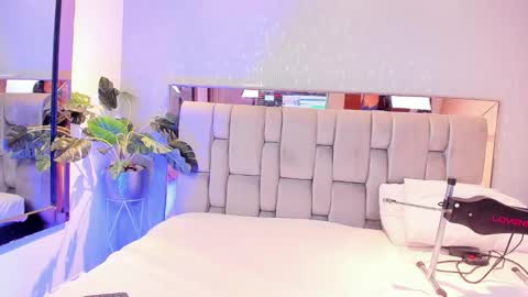 Snapshot of rosetemple chatting on 01.10.26 Rose online show from 01.10.26