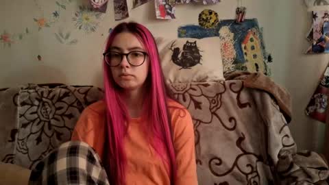 Snapshot of rosettahadges chatting on 04.13.26 Amlija online show from 04.13.26