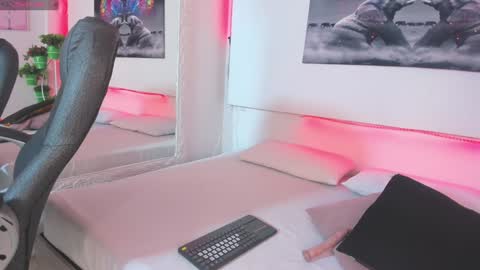 rosi_cooper online show from 01.27.25