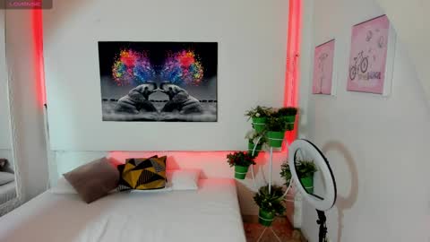 rosi_cooper online show from 02.25.25