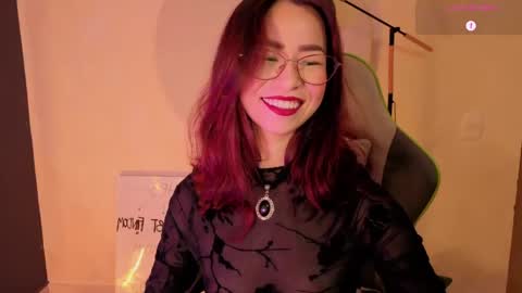 Snapshot of rosse_98_ chatting on 04.30.26 Miss Rosse online show from 04.30.26