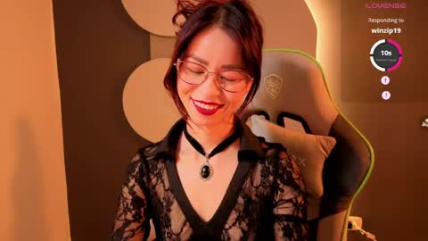 Snapshot of rosse_98_ chatting on 05.11.26 Miss Rosse online show from 05.11.26