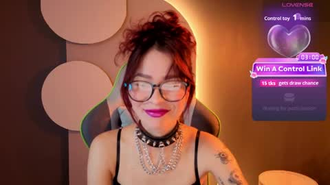 Snapshot of rosse_98_ chatting on 05.24.26 Miss Rosse online show from 05.24.26