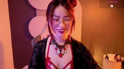 Snapshot of rosse_98_ chatting on 06.04.26 Miss Rosse online show from 06.04.26