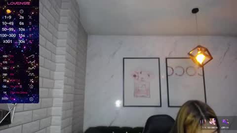 Snapshot of rosse_jeane_v chatting on 01.15.25 rosse jeane v online show from 01.15.25