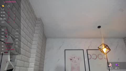 Snapshot of rosse_jeane_v chatting on 02.21.25 rosse jeane v online show from 02.21.25