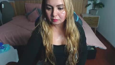 MY NAME IS  ROSSE  online show from 09.26.25