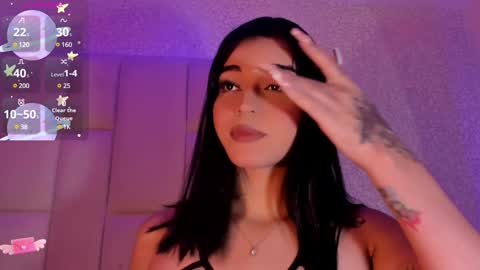 Snapshot of rosselfinoll chatting on 01.12.25 Rossel online show from 01.12.25