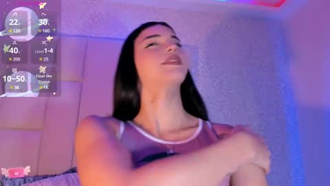 Snapshot of rosselfinoll chatting on 03.10.25 Rossel online show from 03.10.25