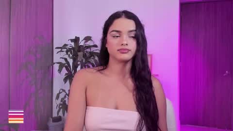 Snapshot of rossth11 chatting on 10.18.25 Im Ross online show from 10.18.25