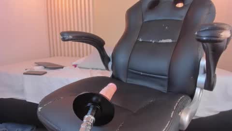 Ross online show from 11.11.25