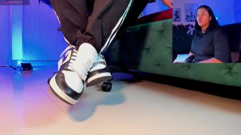 rosyejones online show from 12.02.25