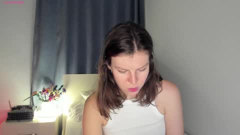 Snapshot of roter_rita chatting on 01.10.25 roter_rita online show from 01.10.25