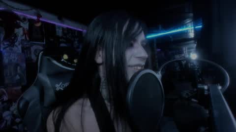 Snapshot of rotten_dreams chatting on 02.23.25 rot online show from 02.23.25
