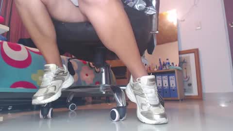 Snapshot of rousee_dawso chatting on 06.23.26 Rouse online show from 06.23.26