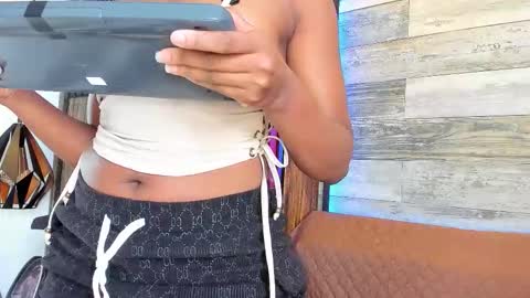 rouselux online show from 02.25.26