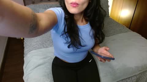 Snapshot of rouss_henao chatting on 12.24.24 Rouss marie henao  online show from 12.24.24