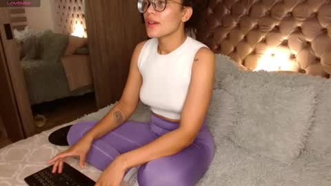 Snapshot of rouss_henao chatting on 03.04.25 Rouss marie henao  online show from 03.04.25