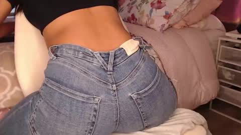 Rouss marie henao  online show from 03.23.26