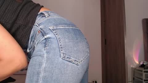 Rouss marie henao  online show from 04.10.26