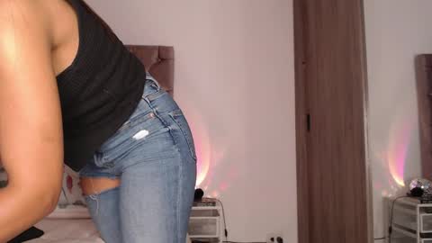 Rouss marie henao  online show from 04.11.26