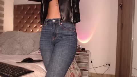 Rouss marie henao  online show from 04.18.26