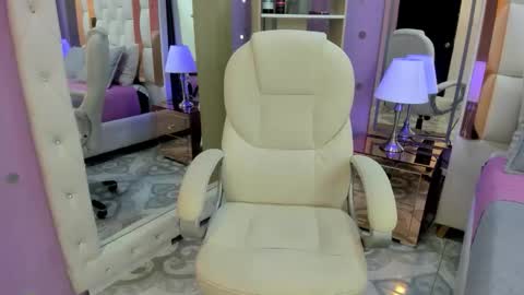 Rousse  online show from 04.17.26