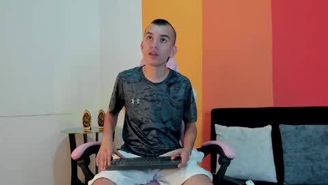 Rowan online show from 04.18.26