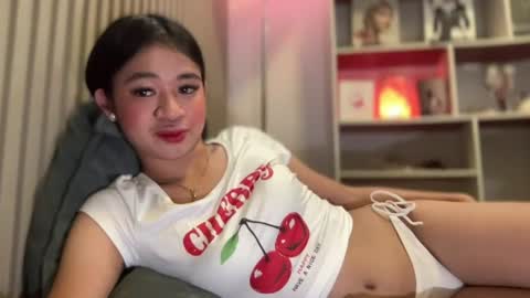 Snapshot of roweena_rodrigo69x chatting on 06.16.26 roweena online show from 06.16.26