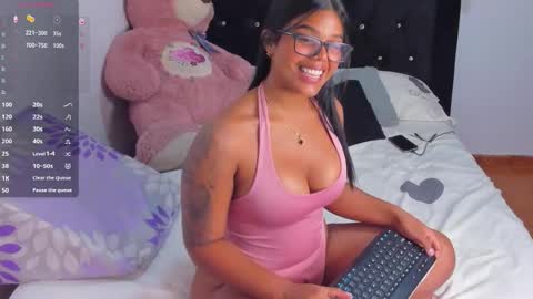 Snapshot of rox851528 chatting on 11.16.25 Rox online show from 11.16.25